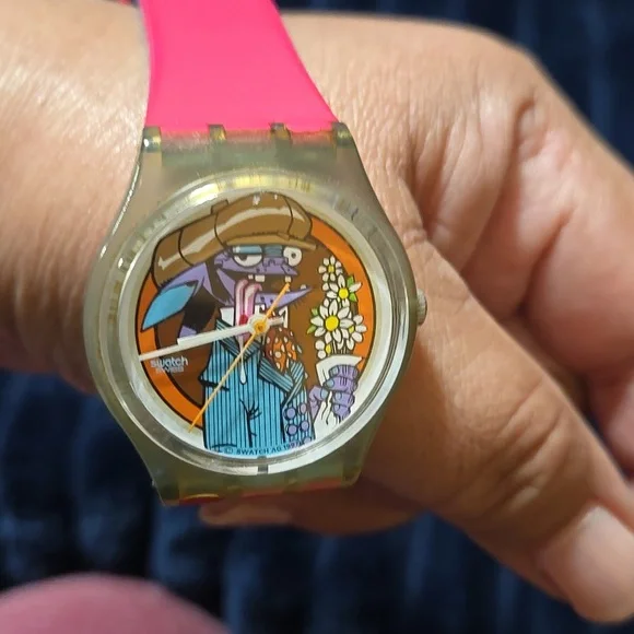 Colorful Cartoon Character Watch with Red Strap - Picture 4 of 4